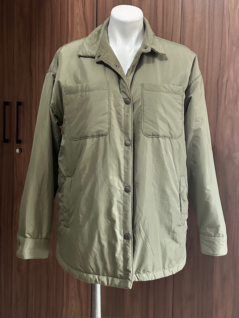 Quilted Puffer Jacket in Olive Green MEDIUM